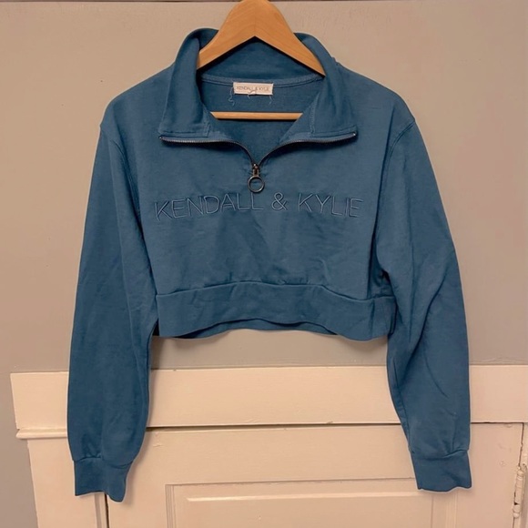 Kendall & Kylie Cropped Quarter-Zip Pullover - Picture 1 of 10